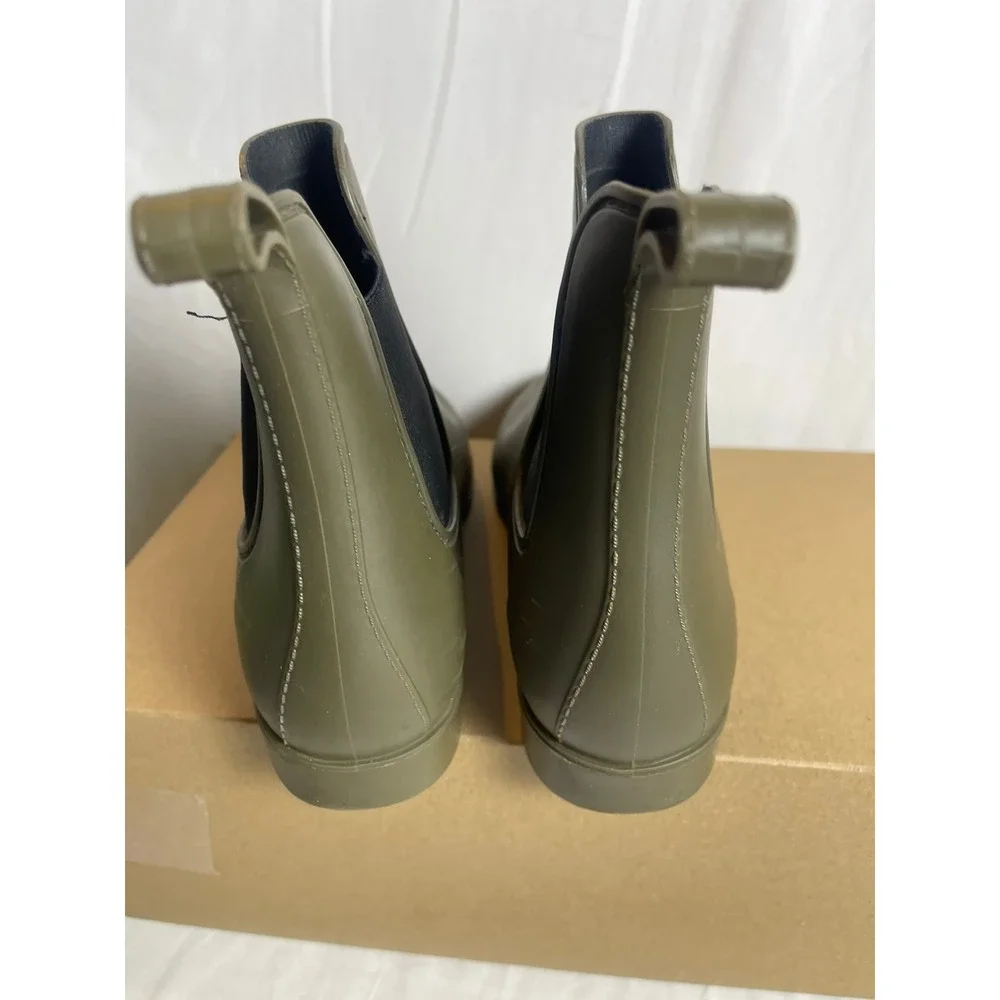 Unbranded stylish olive